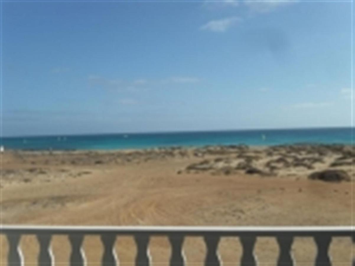 Adult Only Beachfront 2 Bedroom Apartment Santa Maria Airport Pick Up, Aircon, Unlimited Wifi Ideal For Remote Working And Long Stay Exterior photo