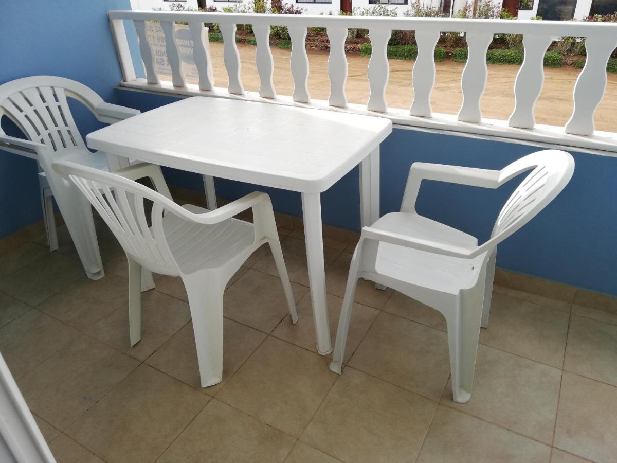 Adult Only Beachfront 2 Bedroom Apartment Santa Maria Airport Pick Up, Aircon, Unlimited Wifi Ideal For Remote Working And Long Stay Exterior photo
