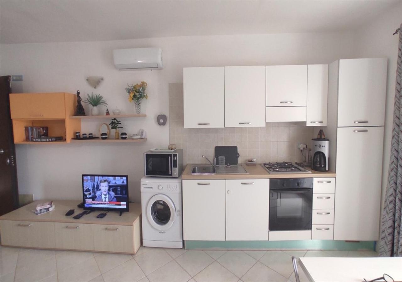 Adult Only Beachfront 2 Bedroom Apartment Santa Maria Airport Pick Up, Aircon, Unlimited Wifi Ideal For Remote Working And Long Stay Exterior photo